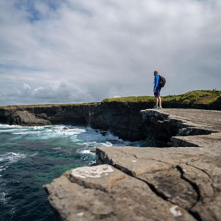 Bay View Hotel Kilkee Esterno foto